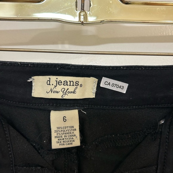 Black D.Jeans - Picture 2 of 2